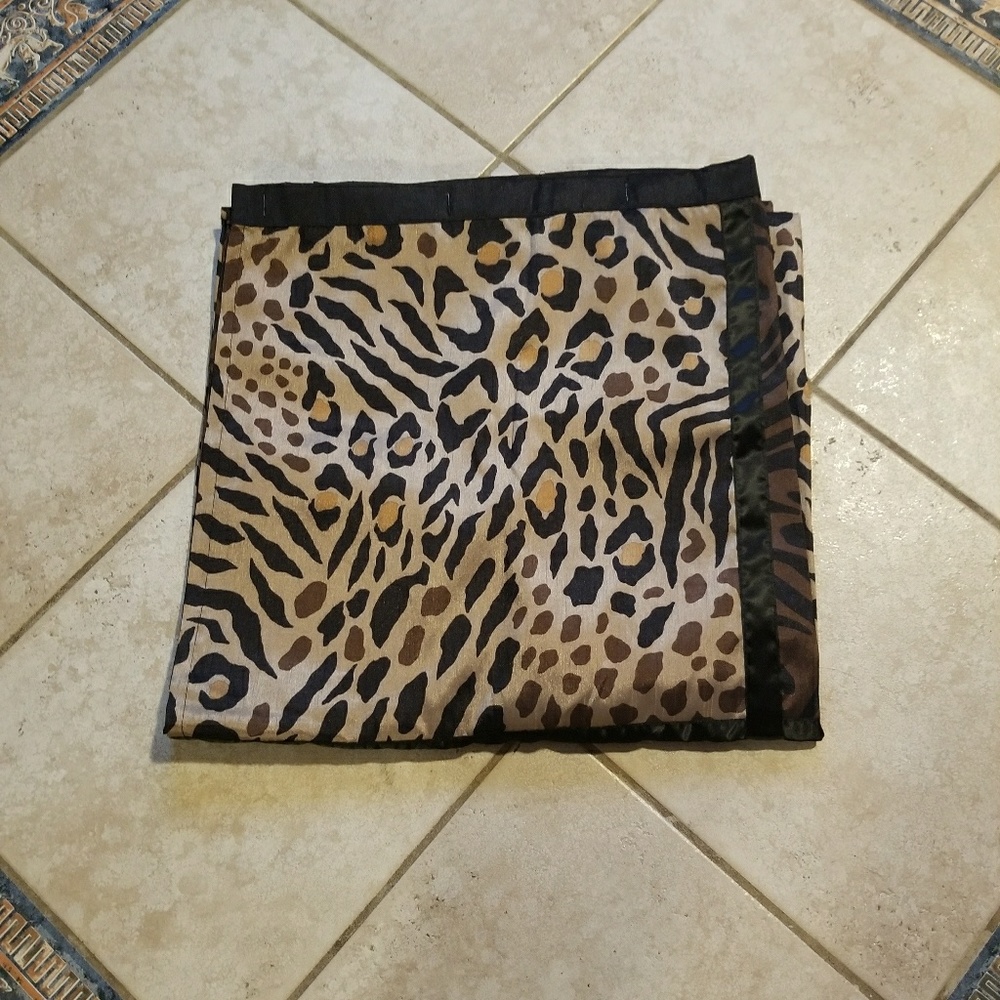 🚫Sold on Mecari🚫Animal Print Shower Curtain